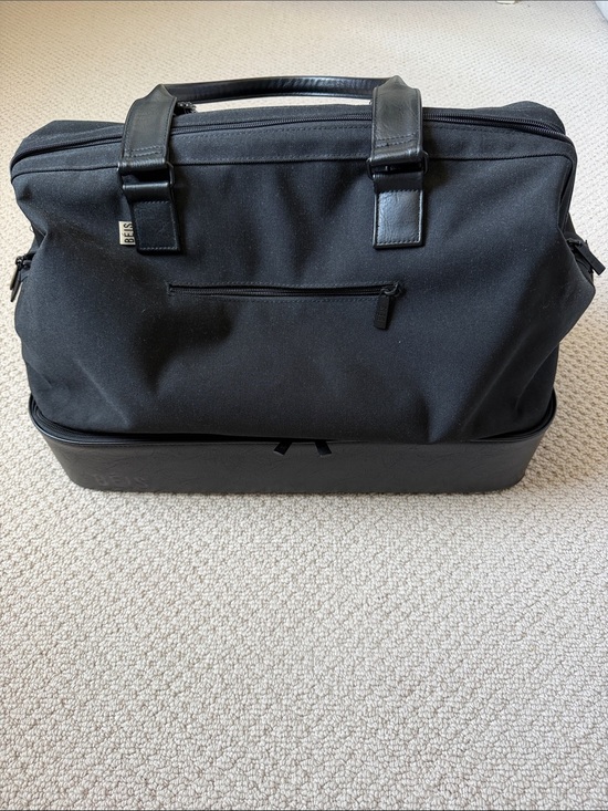 BEIS Accessories - BEIS Black Duffel Weekender with Structured Base